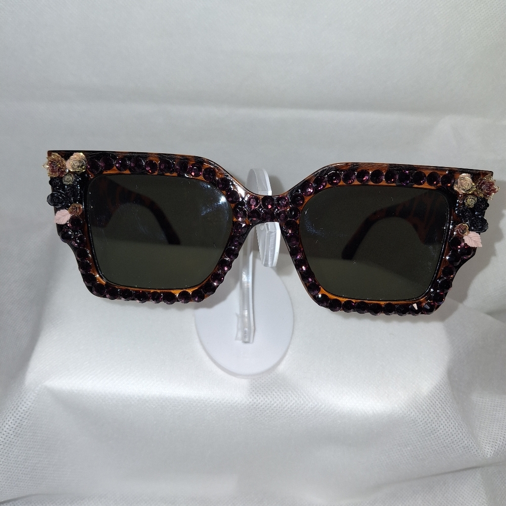 Embellished Sunglasses with Black and Pink Accents